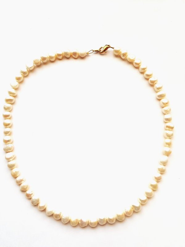Halskette aus Tropfenperlen – MSK 1037