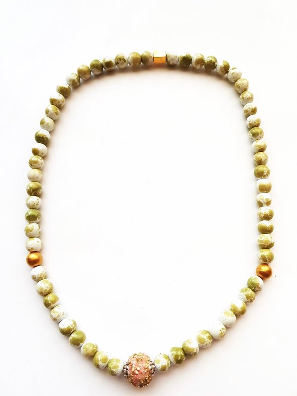 Halskette aus Glasperlen - MSK 1062